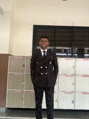 Vratesh More